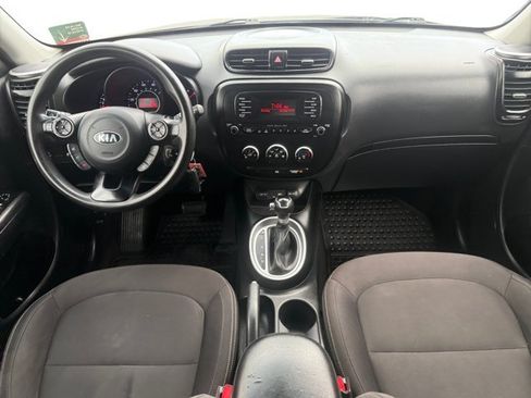 Used 2016 Kia Soul FWD image 13
