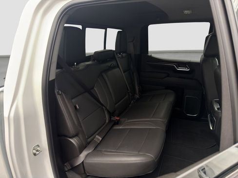 Certified 2025 GMC Sierra 1500 SLT w/ SLT Premium Package AWD/4WD image 19
