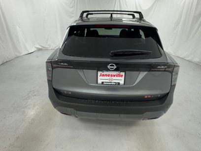 New 2026 Nissan Kicks SR w/ Cold Weather Package