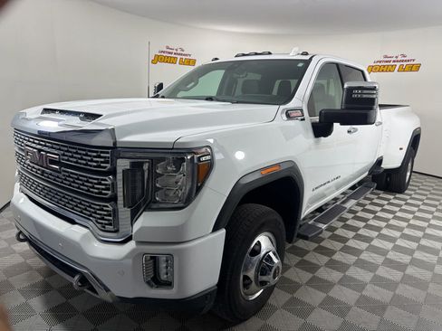Used 2020 GMC Sierra 3500 Denali w/ Denali Ultimate Package AWD/4WD image 1