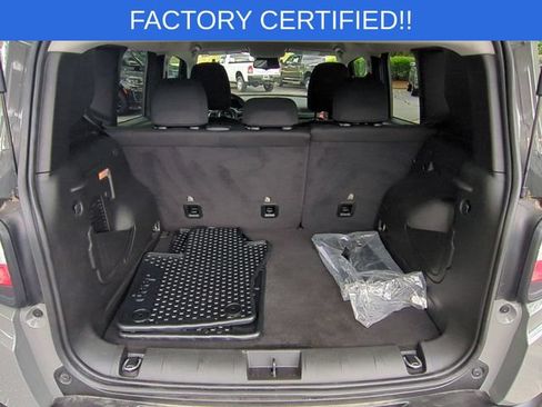 Certified 2023 Jeep Renegade Trailhawk AWD/4WD image 33