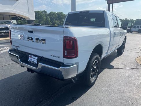 Used 2025 RAM 2500 Laramie AWD/4WD image 13