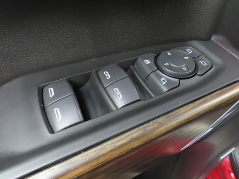 Used 2022 Chevrolet Silverado 1500 High Country w/ Technology Package image 77