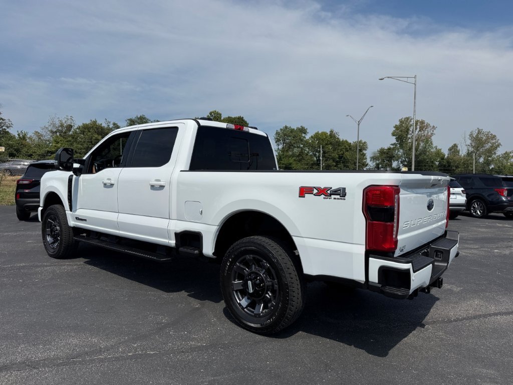 Used 2024 Ford F250 Lariat w/ Sport Appearance Package AWD/4WD image 4