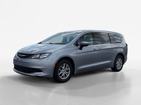 Used 2021 Chrysler Voyager LX w/ Cold Weather Group FWD image 9