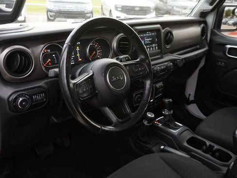 Used 2020 Jeep Wrangler Sport AWD/4WD image 12