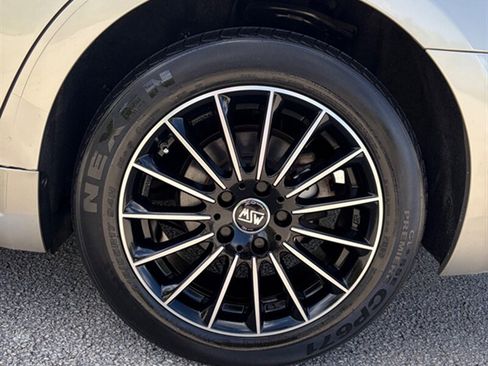 Used 2014 Toyota Avalon XLE FWD image 28