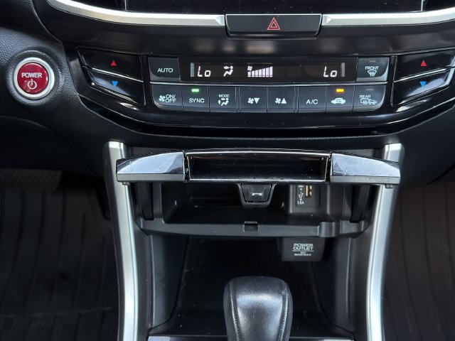 Used 2017 Honda Accord Touring image 19