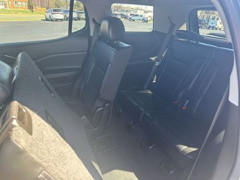 Used 2023 GMC Acadia SLT AWD/4WD image 18