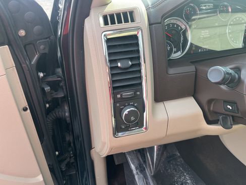 Used 2016 RAM 1500 Laramie w/ Convenience Group image 12