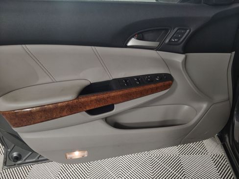 Used 2011 Honda Accord EX-L image 12