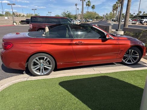 Used 2018 BMW 430i Convertible RWD image 2