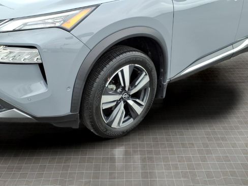 Used 2022 Nissan Rogue SL w/ SL Premium Package FWD image 5