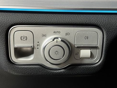 Used 2021 Mercedes-Benz GLE 350 4MATIC image 23