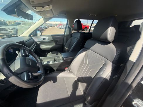 Used 2025 Hyundai Santa Fe SEL image 38