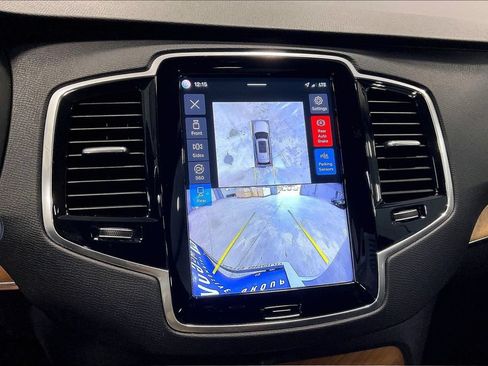 Certified 2024 Volvo XC90 B5 Plus AWD/4WD image 14