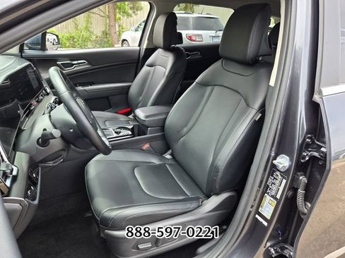 Used 2023 Kia Sportage EX FWD image 9