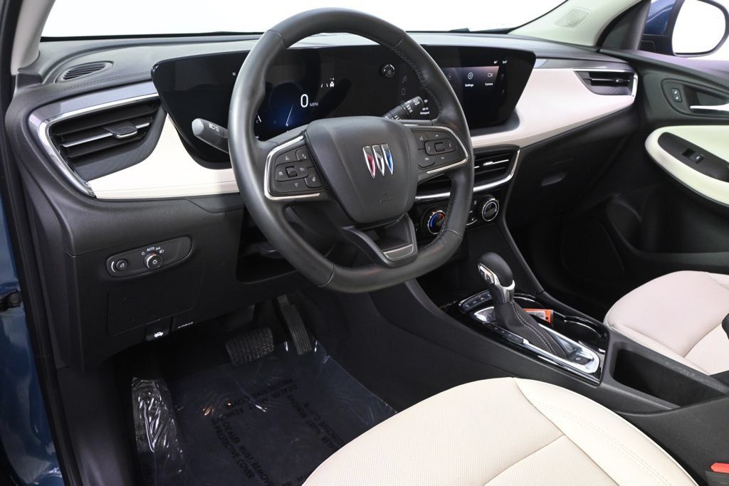 Used 2025 Buick Encore GX Sport Touring w/ Advanced Technology Package AWD/4WD image 11