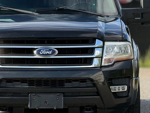 Used 2015 Ford Expedition XLT AWD/4WD image 12