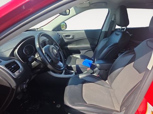 Used 2019 Jeep Compass Latitude AWD/4WD image 9