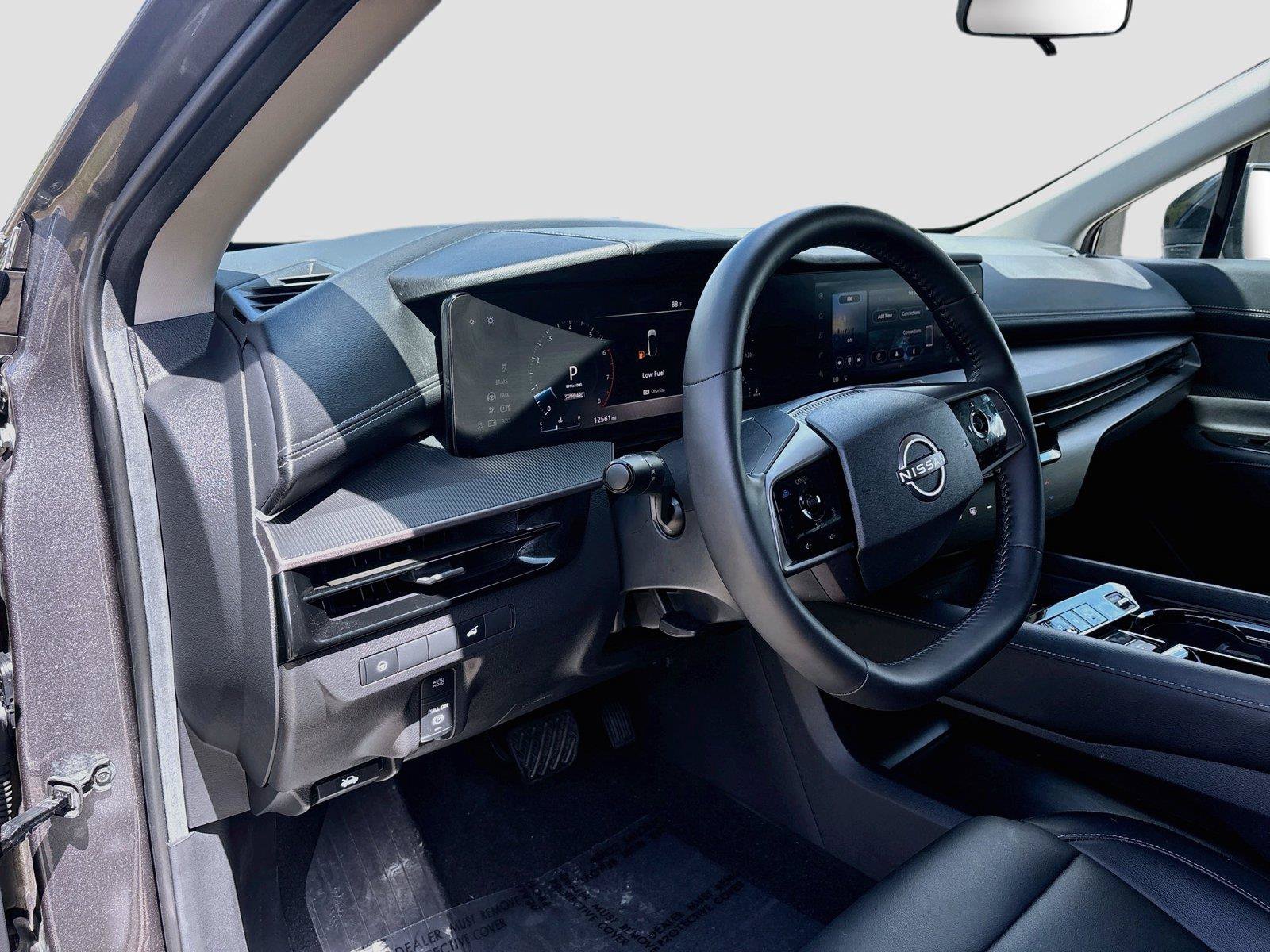 Used 2025 Nissan Murano SV FWD image 30