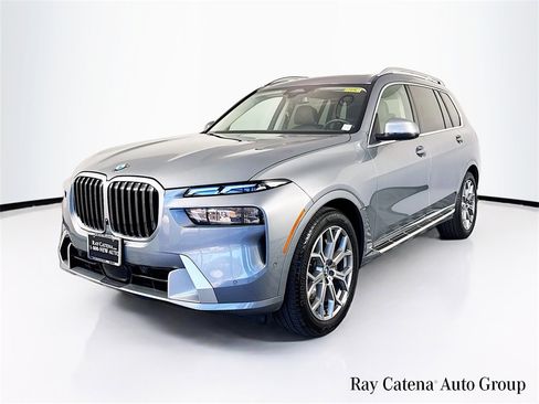 Certified 2024 BMW X7 xDrive40i w/ Premium Package image 3
