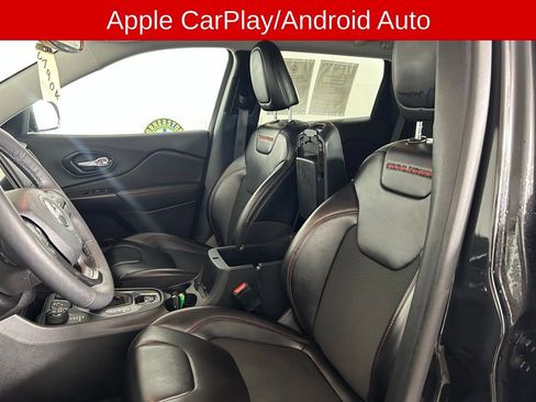 Used 2022 Jeep Cherokee Trailhawk w/ Comfort/Convenience Group image 11