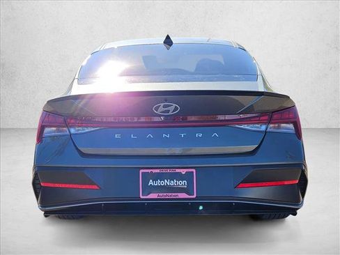 New 2026 Hyundai Elantra SEL Sport Premium image 6