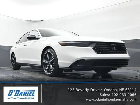 Used 2025 Honda Accord Sport image 14