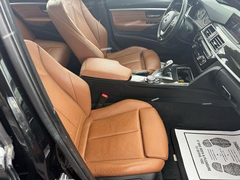Used 2017 BMW 330i xDrive Sedan image 9