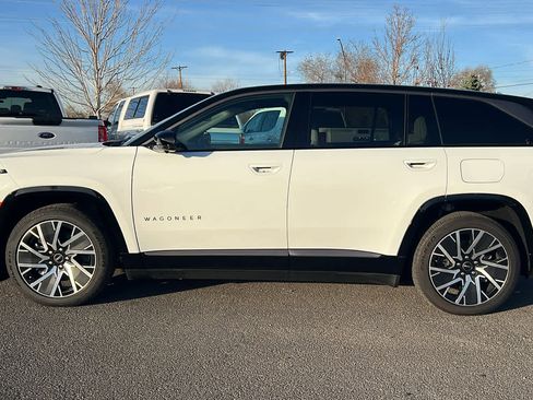 Used 2025 Jeep Wagoneer S Limited w/ Comfort Package image 9