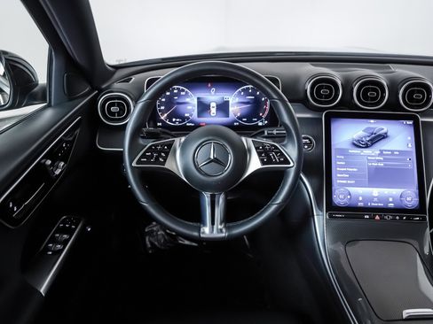 Used 2023 Mercedes-Benz C 300 Sedan image 15