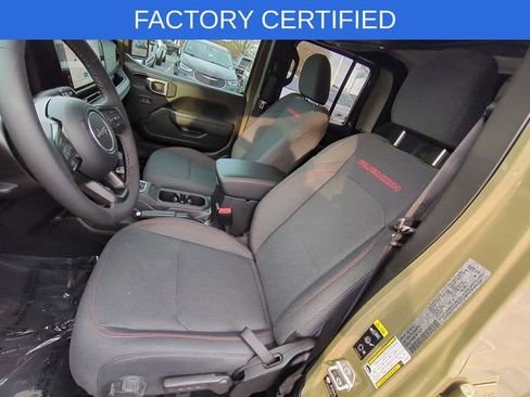Certified 2025 Jeep Gladiator Rubicon w/ Convenience Group image 22