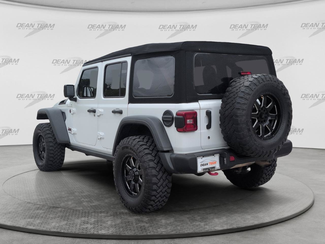 Used 2019 Jeep Wrangler Unlimited Rubicon AWD/4WD image 4
