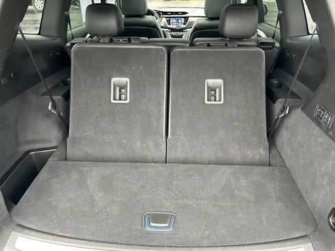 Used 2024 Cadillac XT6 Premium Luxury image 16