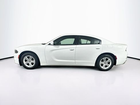 Used 2022 Dodge Charger SXT w/ Leather Interior Group RWD image 4