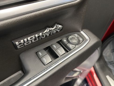 Used 2023 Chevrolet Silverado 1500 High Country w/ Technology Package image 12
