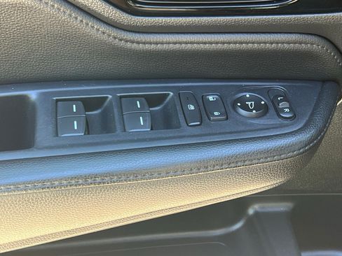 Used 2025 Honda Odyssey Touring image 28