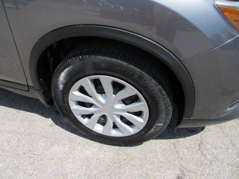 Used 2015 Nissan Rogue S AWD/4WD image 36