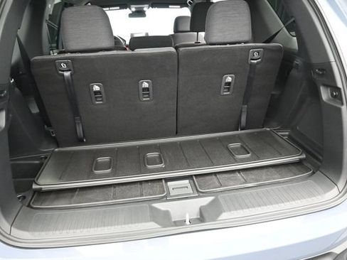 Used 2025 Honda Pilot Sport image 22