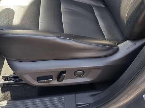 Used 2021 Nissan Rogue SV w/ Premium Package AWD/4WD image 13