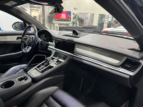 Used 2017 Porsche Panamera 4S AWD/4WD image 55