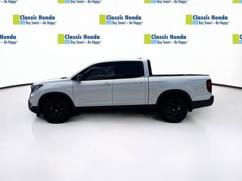 Certified 2024 Honda Ridgeline Black Edition image 4
