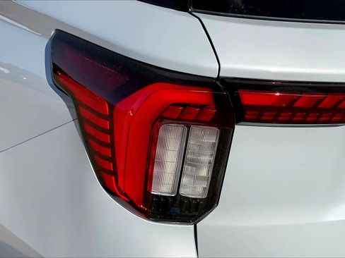 New 2026 Ford Explorer Active image 14