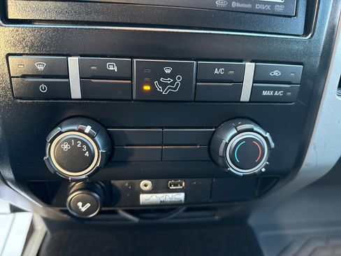 Used 2012 Ford F150 XLT w/ XLT Chrome Pkg image 18