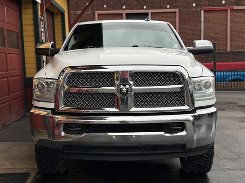 Used 2014 RAM 2500 Longhorn w/ Convenience Group image 9