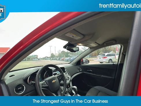 Used 2016 Chevrolet Cruze LT image 30