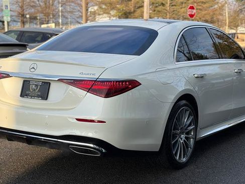 Used 2021 Mercedes-Benz S 580 4MATIC Sedan image 5
