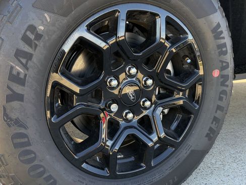 New 2025 Ford F150 XLT w/ Equipment Group 302A MID image 36