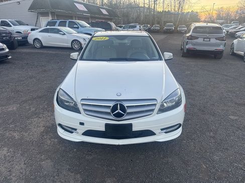 Used 2011 Mercedes-Benz C 300 4MATIC Sedan image 5